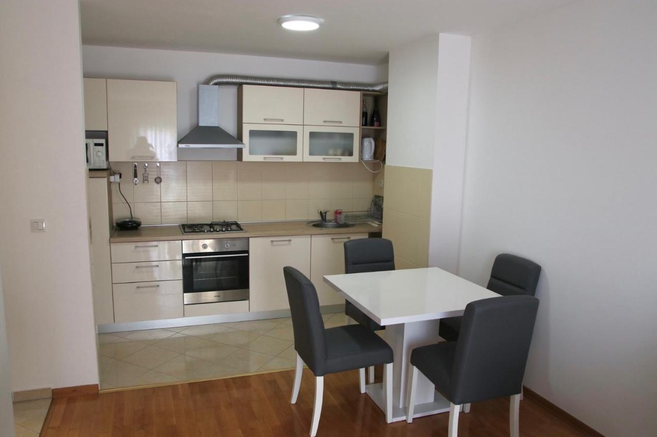 Apartment Pearl-Free Parking Makarska Luaran gambar