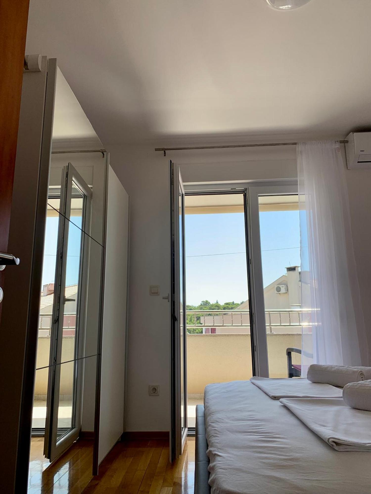 Apartment Pearl-Free Parking Makarska Luaran gambar